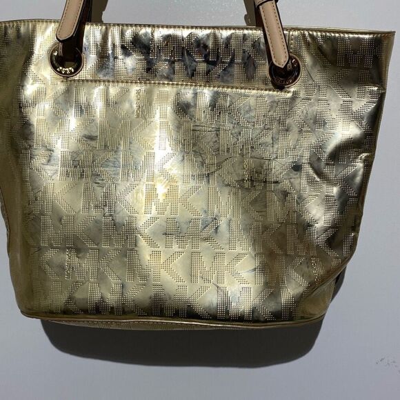 Michael Kors Women's Gold Monogram Logo Metallic Mirror Jet Set Tote Bag Medium - Picture 6 of 16